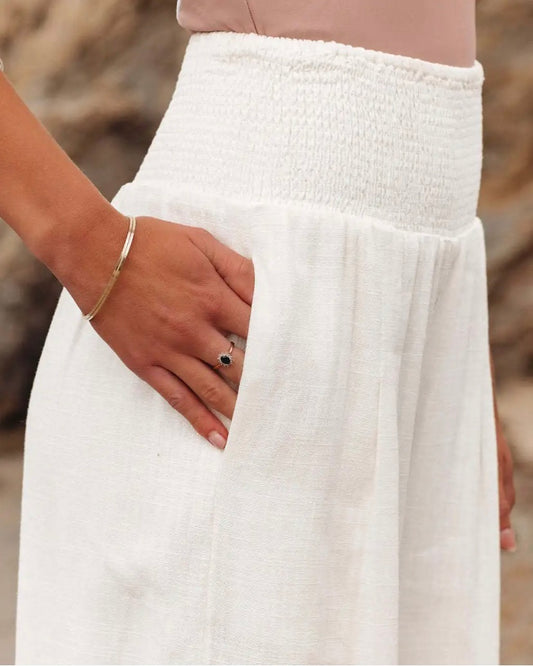 White cotton and hemp material wide leg pants with stretch waistband